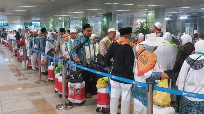 Pemerintah Intensifkan Pendampingan Kepulangan Jemaah Umrah di Bandara Jeddah