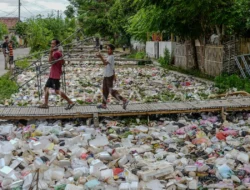 Pemkab Serang Bersihkan Sampah di Kali Tirtayasa, Warga Apresiasi Respons Cepat DLH