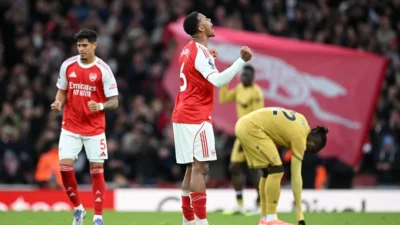 Piero Hincapié Dinobatkan Pemain Terbaik Arsenal Bulan Februari: Kebangkitan Bintang Defensif Ecuador di Liga Premier