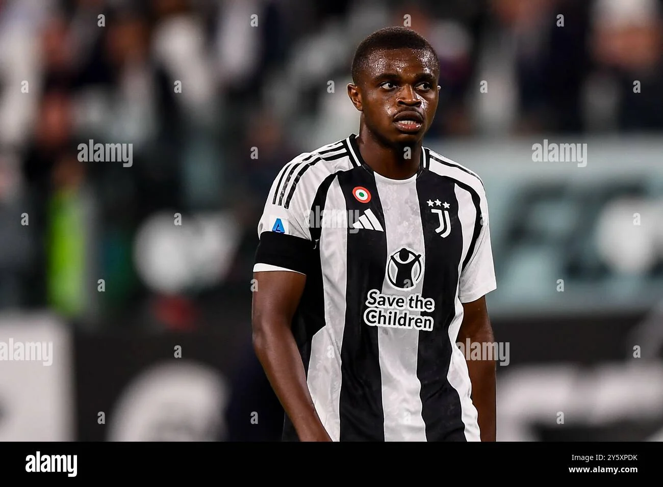 Pierre Kalulu: Bintang Juventus yang Dikejar Liverpool, MU, dan Terperangkap Kontroversi Wasit