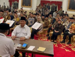 Prabowo dan Anggota Kabinet Bayar Zakat di Istana, Baznas Optimistis Target Rp60 Triliun Tercapai