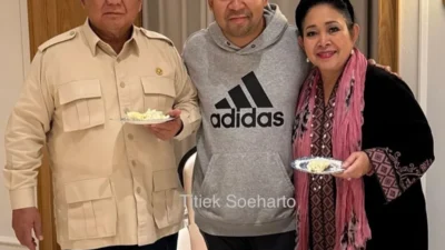 Prabowo dan Titiek Rayakan Ultah Didit dengan Santai, Bobby Kucing Ikut Meriahkan Momen
