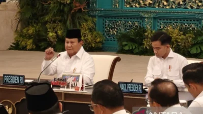 Prabowo Perintahkan Penertiban Pengkritik dan Usut Kasus Air Keras: Dampak Politik serta Tanggapan PDIP