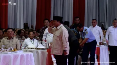 Prabowo Sambut Ajudan Setia Try Sutrisno di TMP Kalibata, Momen Langka yang Menggugah Nasionalisme