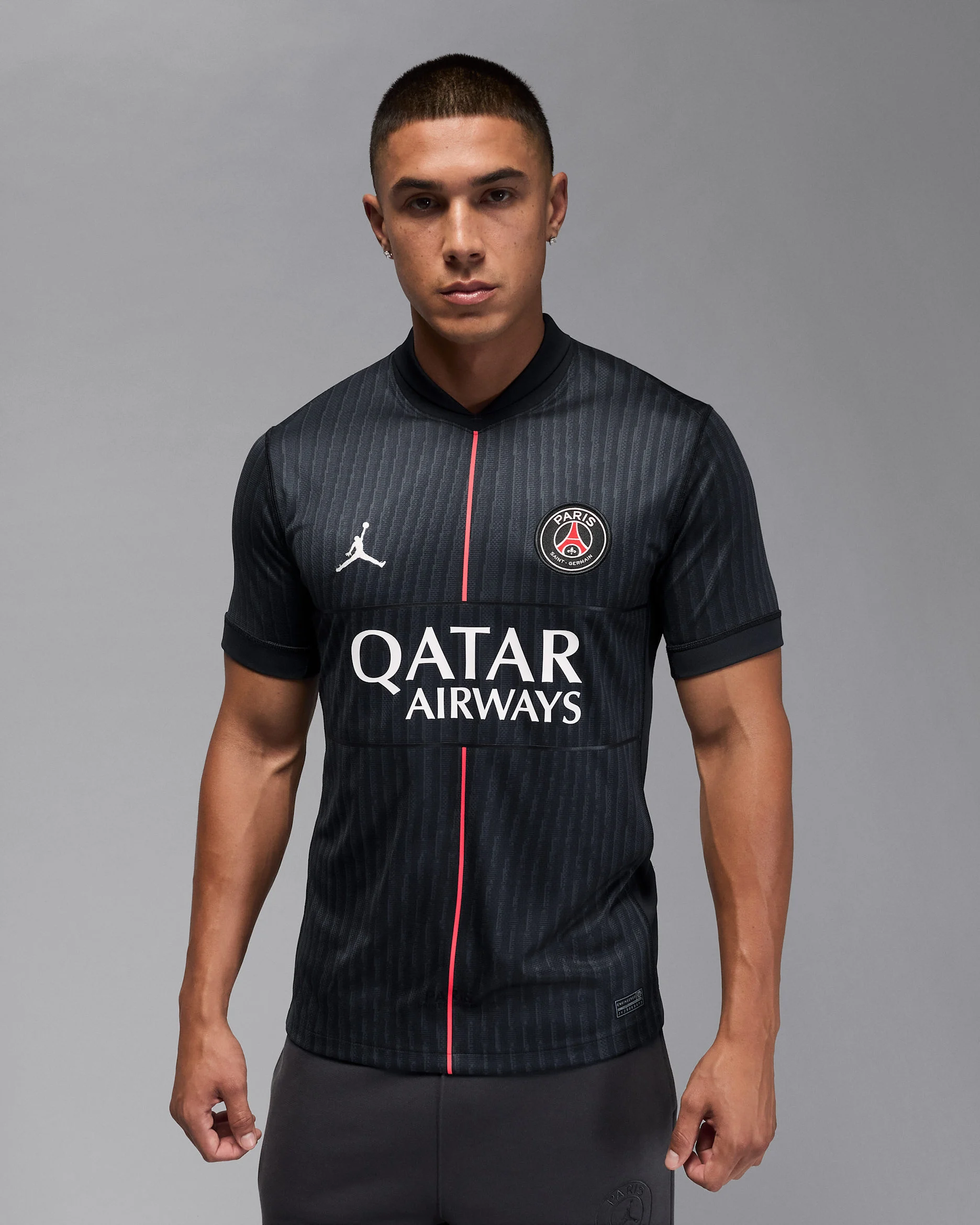 PSG x Jordan Luncurkan Jersey Kelima 2025-2026 dengan Sentuhan Klasik dan Energi Malam Paris