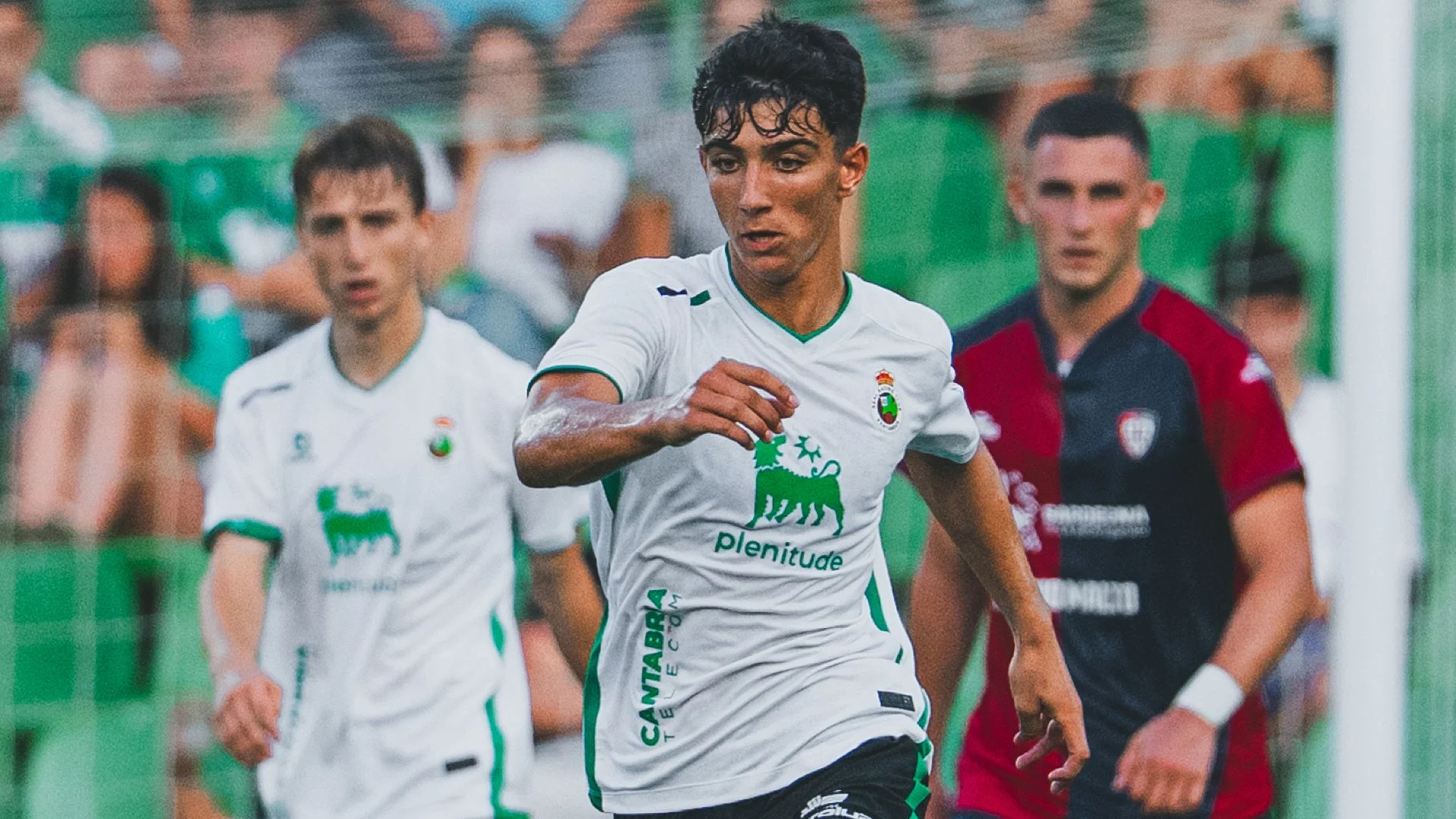 Racing Santander Bangkit: Kemenangan Dramatis dan Tantangan Musim 2025/2026