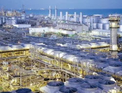 Ras Tanura Lumpuh, Saudi Aramco Gagalkan Serangan Drone ke Ladang Shaybah: Dampak Geopolitik di Teluk Persia