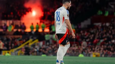 Rayan Cherki Pecahkan Rekor, Menjadi Bintang Muda yang Menggebrak Champions League