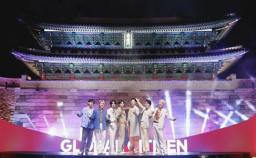 RM BTS Minta Maaf atas Kemacetan dan Kebisingan Konser Comeback “Arirang” di Gwanghwamun Square