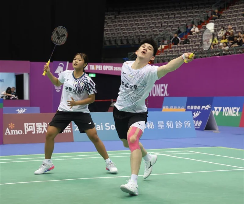 Sejarah Baru! Ganda Campuran Taiwan Ye Hong Wei dan Nicole Gonzales Chan Juara All England 2026