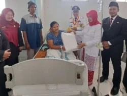 Sekda Kabupaten Tangerang Kunjungi RSUD Tigaraksa, Beri Nama pada Bayi Baru Lahir