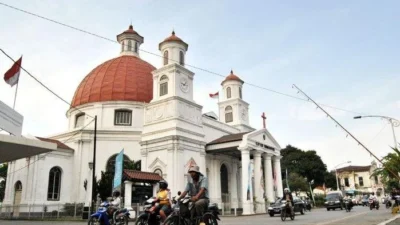 Semarang Siap Sambut Lebaran: Cuaca Badai Petir, Spot Foto Ikonik, dan Solusi Lalu Lintas Tol
