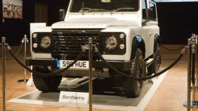 Skandal Sewa Land Rover Defender Rp160 Juta: Wali Kota Samarinda Minta Audit, Apa Benar Mobil Dinas atau Sekadar Sewa?