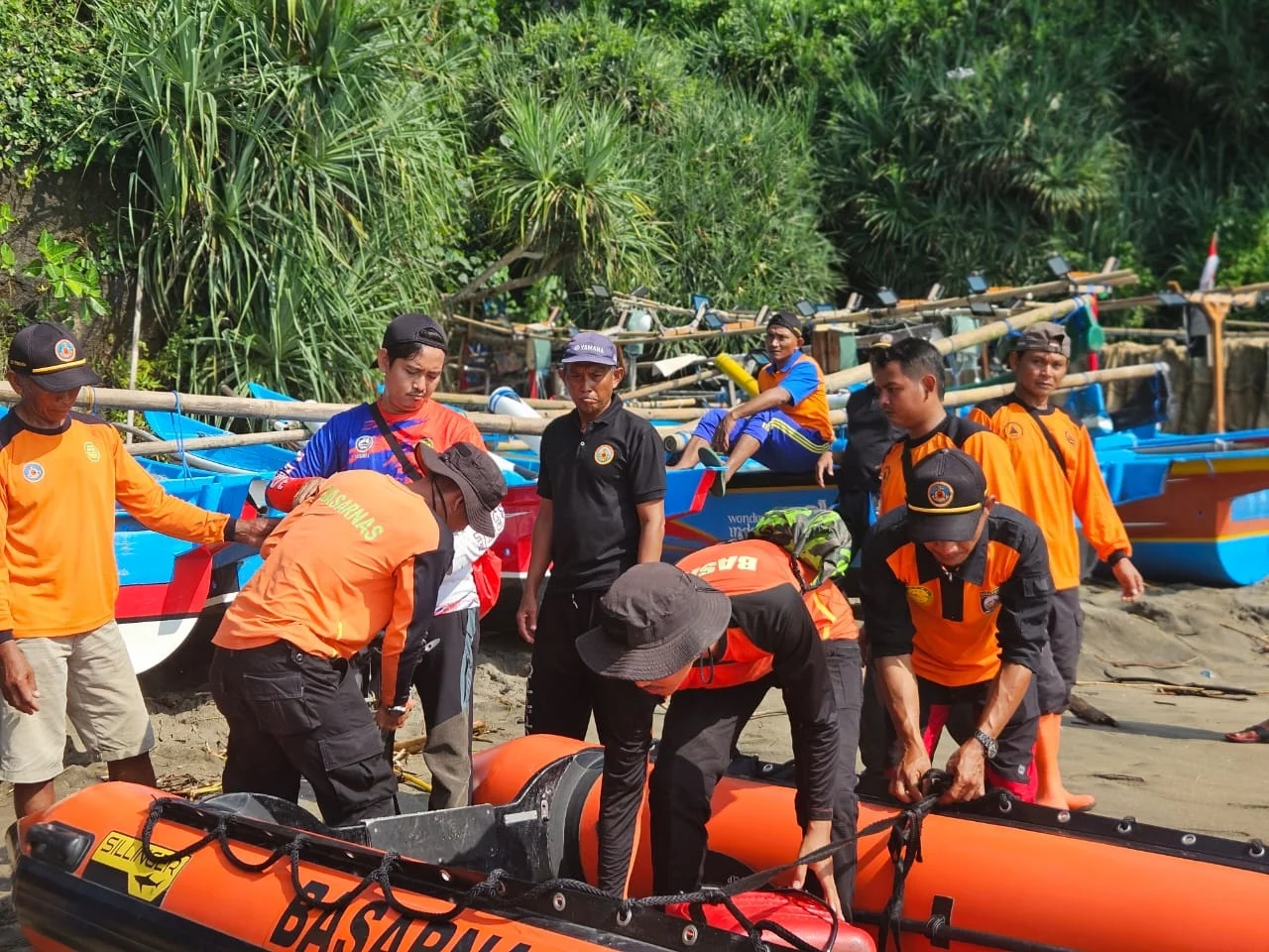 Sudah Berhari-hari Dicari, Remaja Depok yang Terseret Ombak di Kayakas Lebak Belum Ditemukan