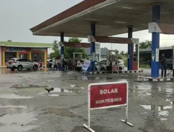 Warga Medan "Serbu" SPBU Usai Isu Kenaikan Harga BBM Bersubsidi pada 1 April 2026