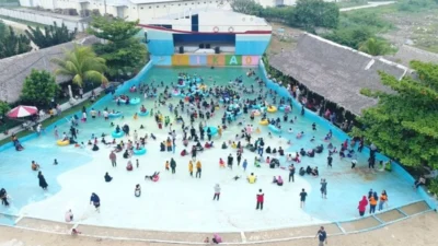 Wisata Cikao Park Purwakarta Ramai Saat Lebaran