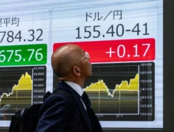 Yen Jepang Menyentuh 160 per Dolar, Terlemah Sejak Juli 2024