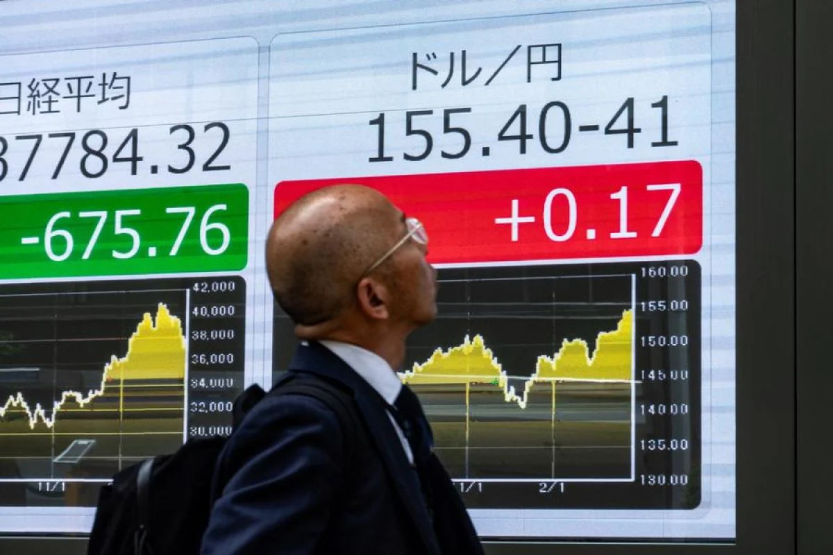 Yen Jepang Menyentuh 160 per Dolar, Terlemah Sejak Juli 2024