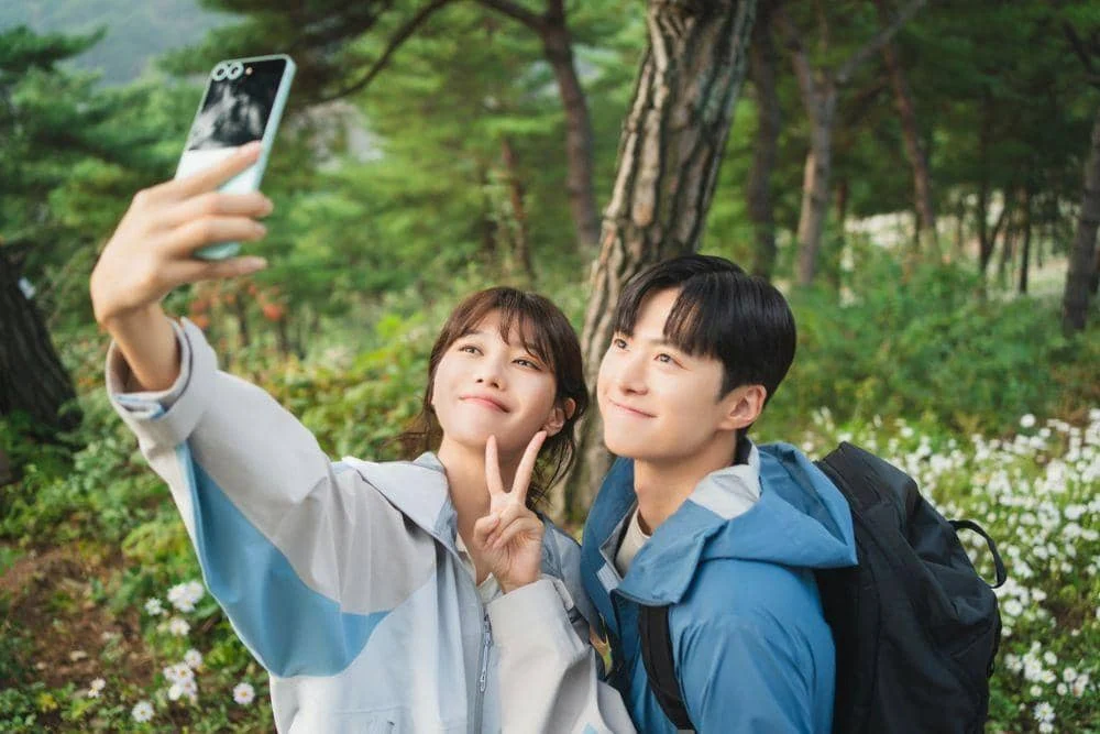 8 Aktris ‘Noona’ yang Bersaing dengan Gong Myun di Drama Terbaru, Termasuk Shin Hye Sun!