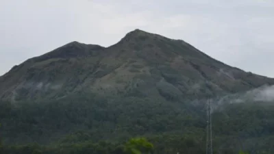 Aktivitas Gempa Vulkanik Gunung Guntur Meningkat, Warga Garut Diminta Siaga