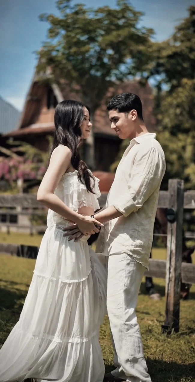 Alyssa Daguise Pamer Baby Bump dalam Maternity Shoot Baru Bersama Al Ghazali, Gaya Pink yang Memukau