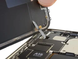 Apple Borong Stok Komponen DRAM Dunia, Saingan Bisa Kena Dampaknya