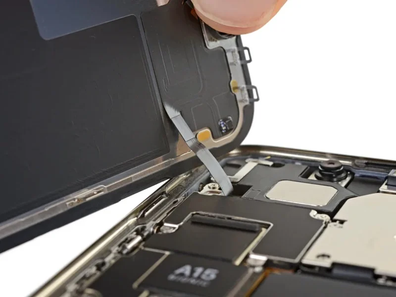Apple Borong Stok Komponen DRAM Dunia, Saingan Bisa Kena Dampaknya