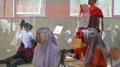 Asa Nenek Samini: Sekolah Rakyat Jadi Jalan Keluar Bagi Cucunya dari Kemiskinan