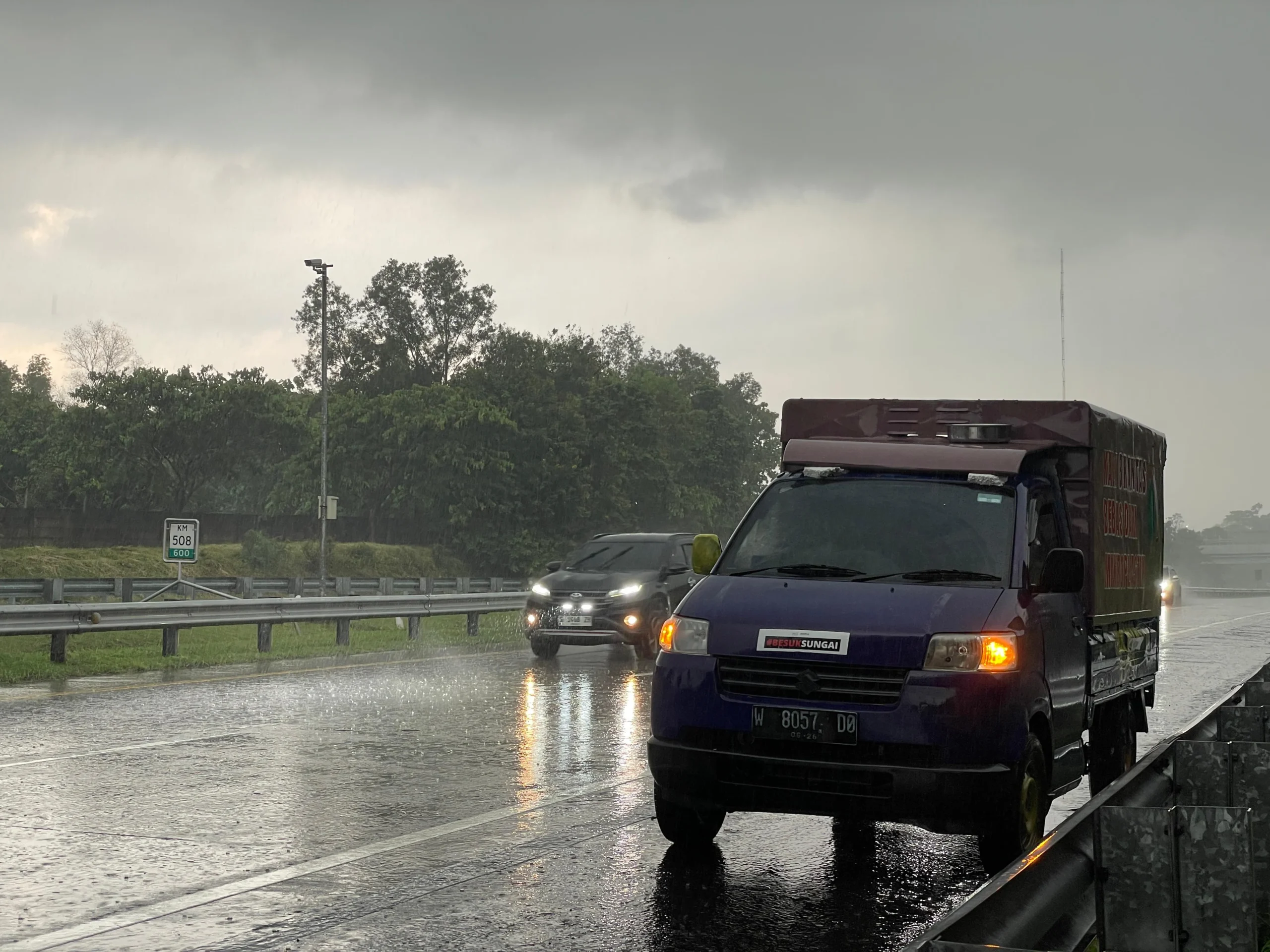 BMKG: Sebagian Kota Besar Diguyur Hujan Hari Senin Ini