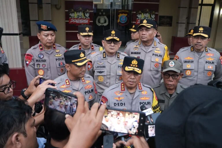 Bupati Tapteng Akui Layanan Pascabencana Belum Optimal, Janjikan Perbaikan