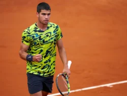 Carlos Alcaraz Mundur dari Barcelona Open: Cedera Pergelangan Tangan Serius Menghentikan Laga