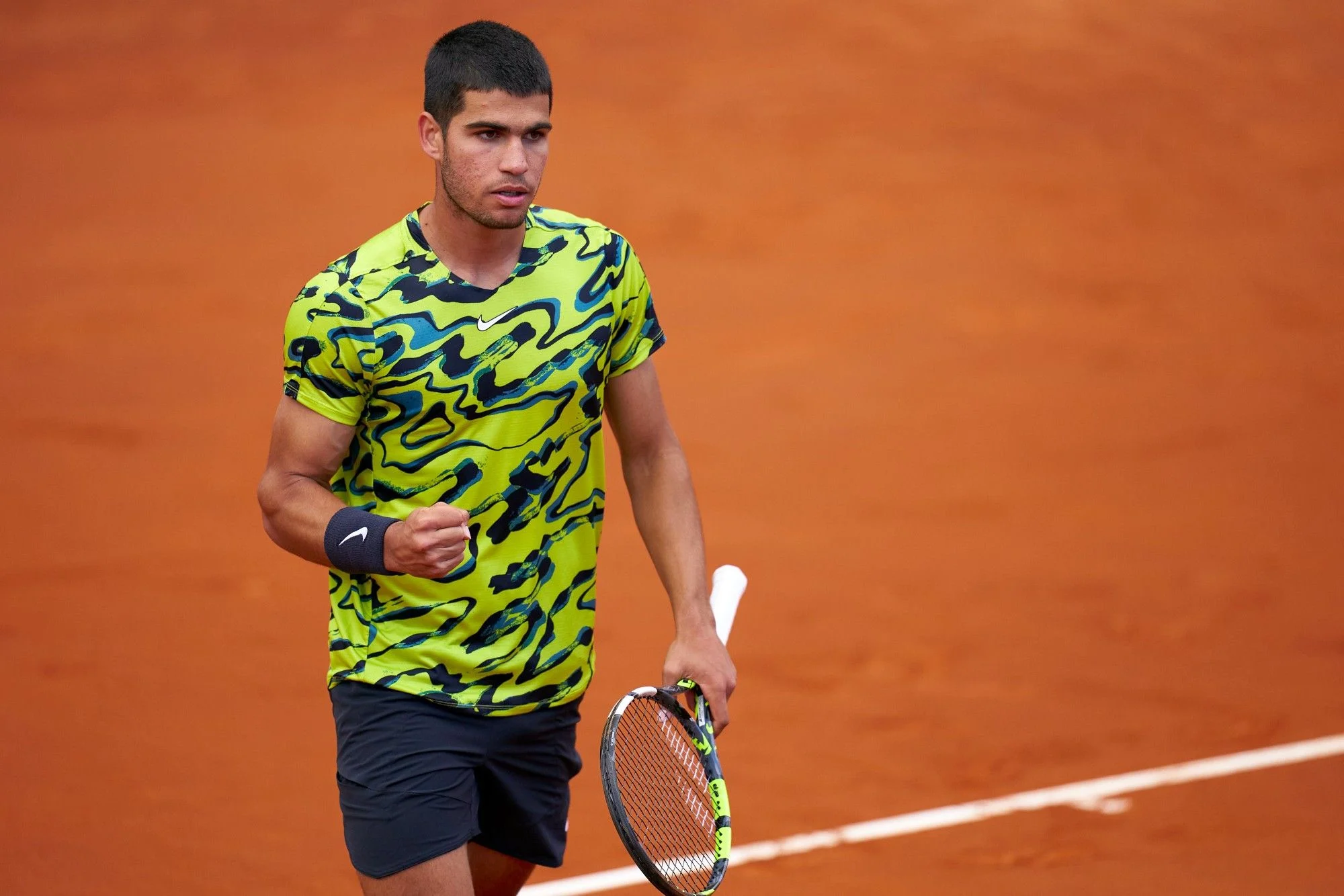 Carlos Alcaraz Mundur dari Barcelona Open: Cedera Pergelangan Tangan Serius Menghentikan Laga