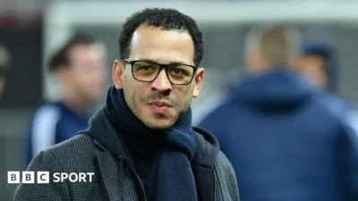 Chelsea Gegas Pecat Liam Rosenior: Dampak Finansial Besar & Reaksi Arteta