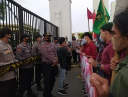 Demo Mahasiswa Banten Tuntut Pelaku Penyiraman Andrie Yunus Diadili dan Kritik Militer