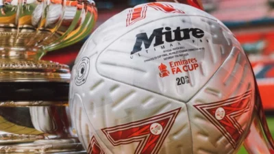 Drama FA Cup 2025-26: Bola Baru Mitre, Chelsea Terancam, dan Legenda Southampton Beraksi