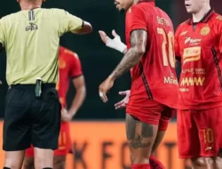 Drama Kartu Merah & Free Kick: Persija Jakarta Tumbang di Lampung, Dony Tri Pamungkas Angkat Bicara