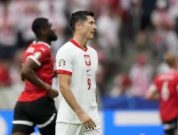 Gagal Lolos Piala Dunia 2026, Lewandowski Isyaratkan Pensiun dari Timnas Polandia