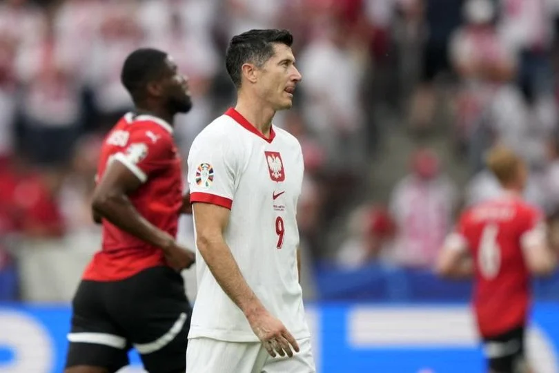 Gagal Lolos Piala Dunia 2026, Lewandowski Isyaratkan Pensiun dari Timnas Polandia