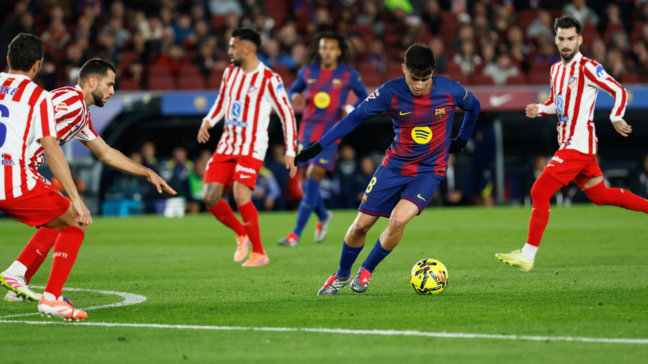 Gerard Martin Kecam VAR Usai Barcelona Tersungkur 0-2 dari Atletico Madrid: “Jika Ada yang Bisa Bangkit, Itu Kami”