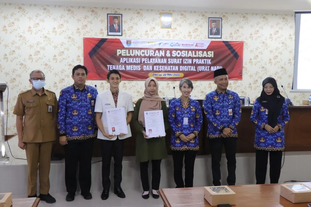 Guru Perempuan sebagai Urat Nadi Pembentukan Karakter di Tengah Deteksi Depresi pada 300.000 Pelajar