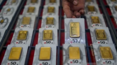 Harga Emas Perhiasan Meroket! Rp2,454 Ribu per Gram, Apa Penyebabnya?