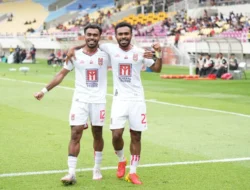 Hasil Super League: Singo Edan Ditahan Laskar Kie Raha