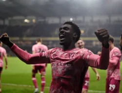 Hat-trick Toure Membuat Norwich Menang Dramatis 4-2 atas Bristol City, Unbeaten Run Hodgson Berakhir