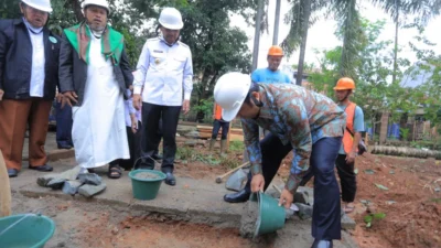 Jadi Motor Perubahan, Dewan Banten Hasbi Sidik Sambut Baik Pembangunan Jalan Impian Warga Nyikambangan Cilegon