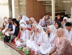 Jelang TKA, SMP Bosowa Al Azhar Cilegon Gelar Sharing Session dan Doa Bersama