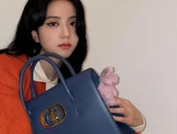 Jisoo BLACKPINK Bagikan Tas Mewah kepada Karyawan Agensinya
