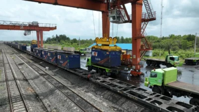 KAI Logistik Operasikan CY 2 Merapi, Distribusi Batu Bara Beralih ke Rel di Sumsel