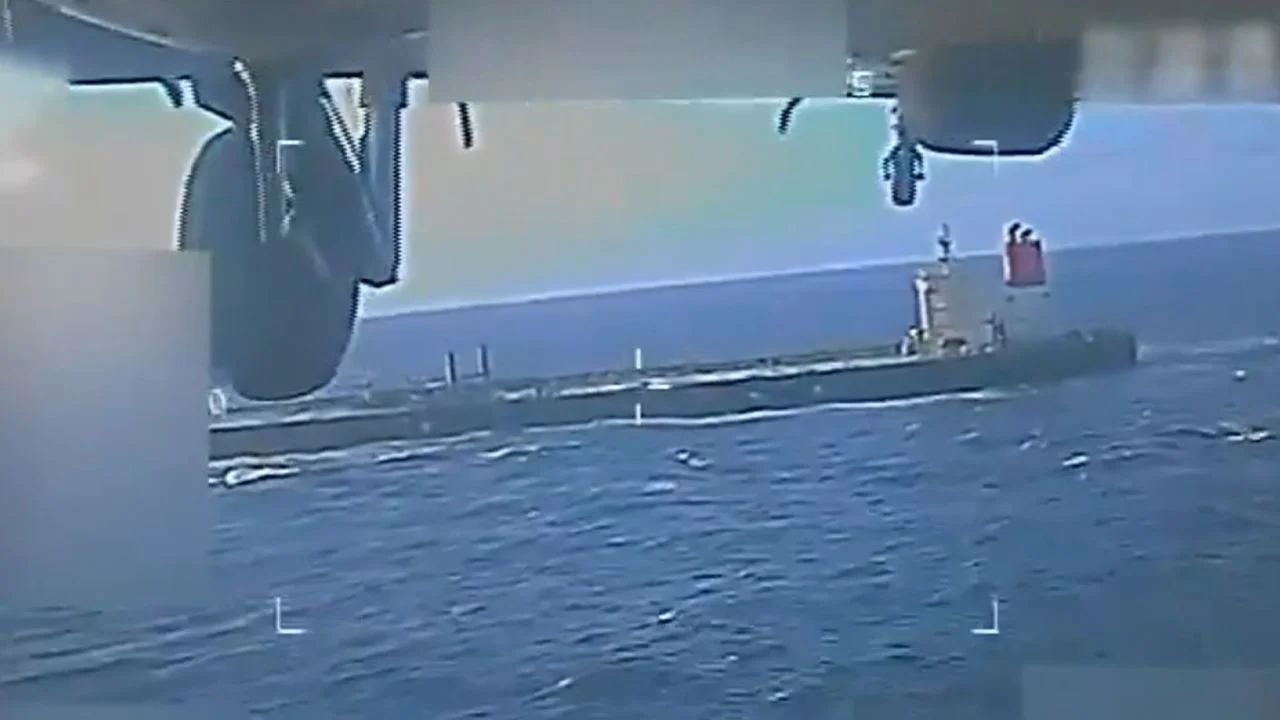 Kapal Tanker Raksasa Dekat Dubai Diserang Iran Usai Ancaman Terbaru Trump