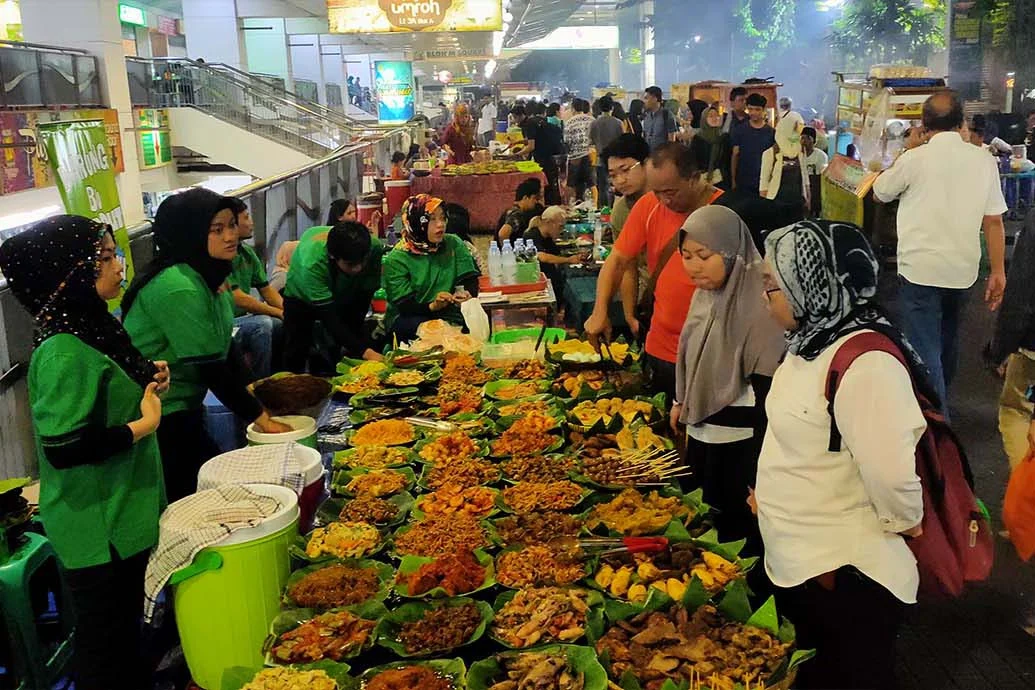 Kulineran di Blok M Square? Ini Daftar Tempat Makan yang Auto Bikin Kamu Balik Lagi