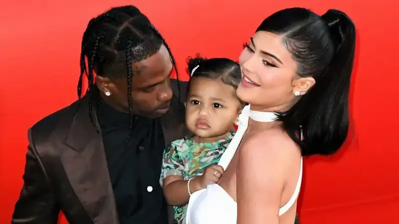 Kylie Jenner Digugat Mantan Asisten Rumah Tangga atas Dugaan Pelecehan dan Diskriminasi